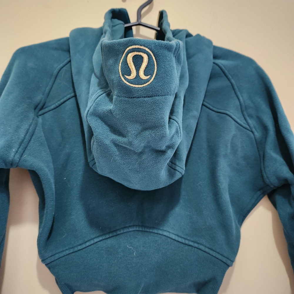 lululemon athletica Teal Sweater - Picture 2 of 3